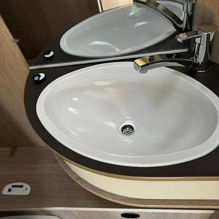 Reisemobil Zentrum Βερολίνο